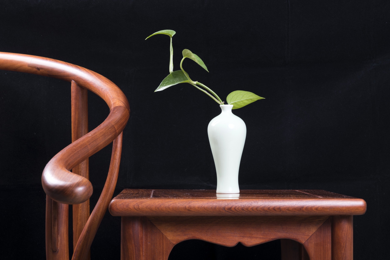 红木家具一套桌椅多少钱,正品红木家具多少钱一套