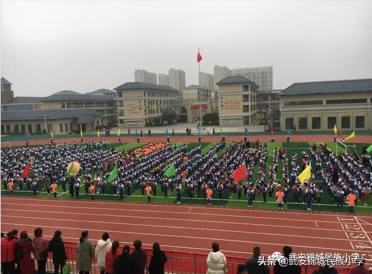 浼犳壙浣撹偛绮剧浜夊仛鏃朵唬鏂颁汉,浼犳壙濂ヨ繍绮剧浜夊仛鏃朵唬鏂颁汉