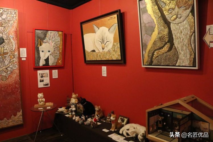 20岁少年建“猫猫寺”，和尚住持全是猫咪，网友：不敢撸不敢吸