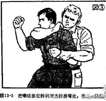 被人骑着掐脖子怎么办,被人掐住脖子该如何摆脱