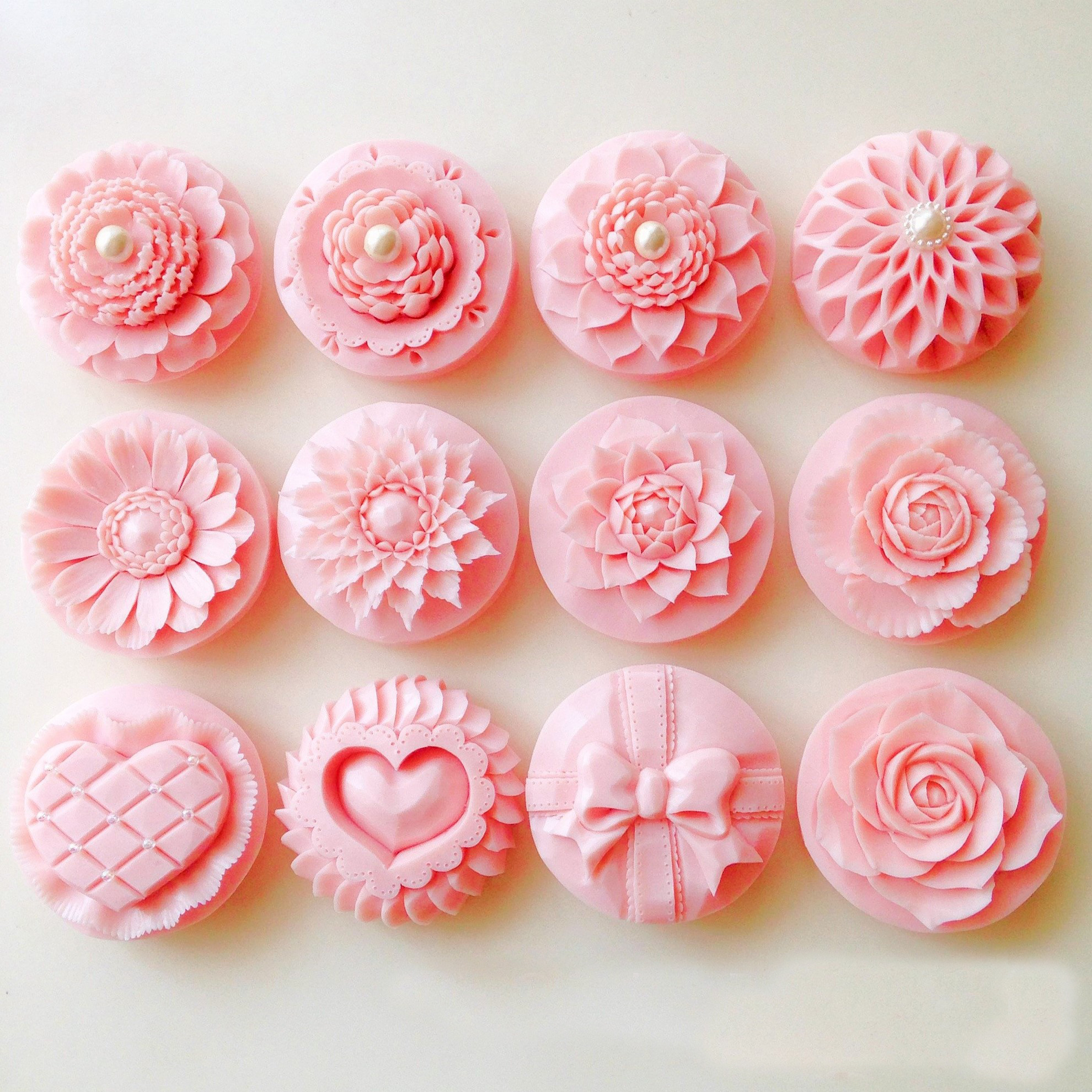 怎样用大香皂雕刻小香皂,香皂爱心雕刻过程