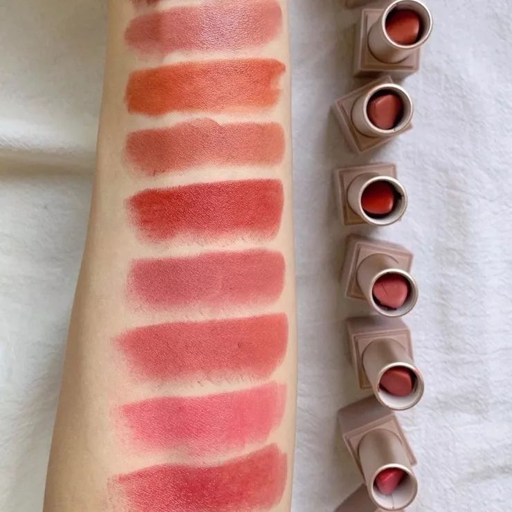 这些100元以内的彩妆也好用了吧！怎么买都不会吃土啦