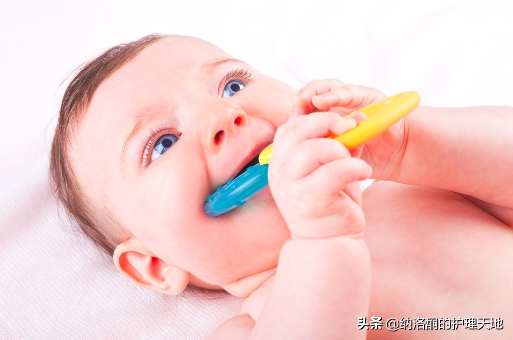 小儿鹅口疮的推拿治疗原则,鹅口疮怎么给宝宝上药演示