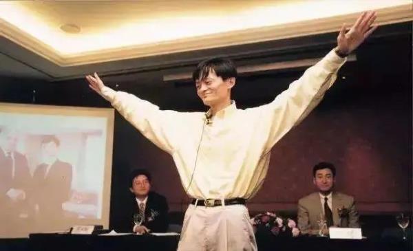 没有接受过西方教育的马云爸爸,英语为什么说得那么溜?