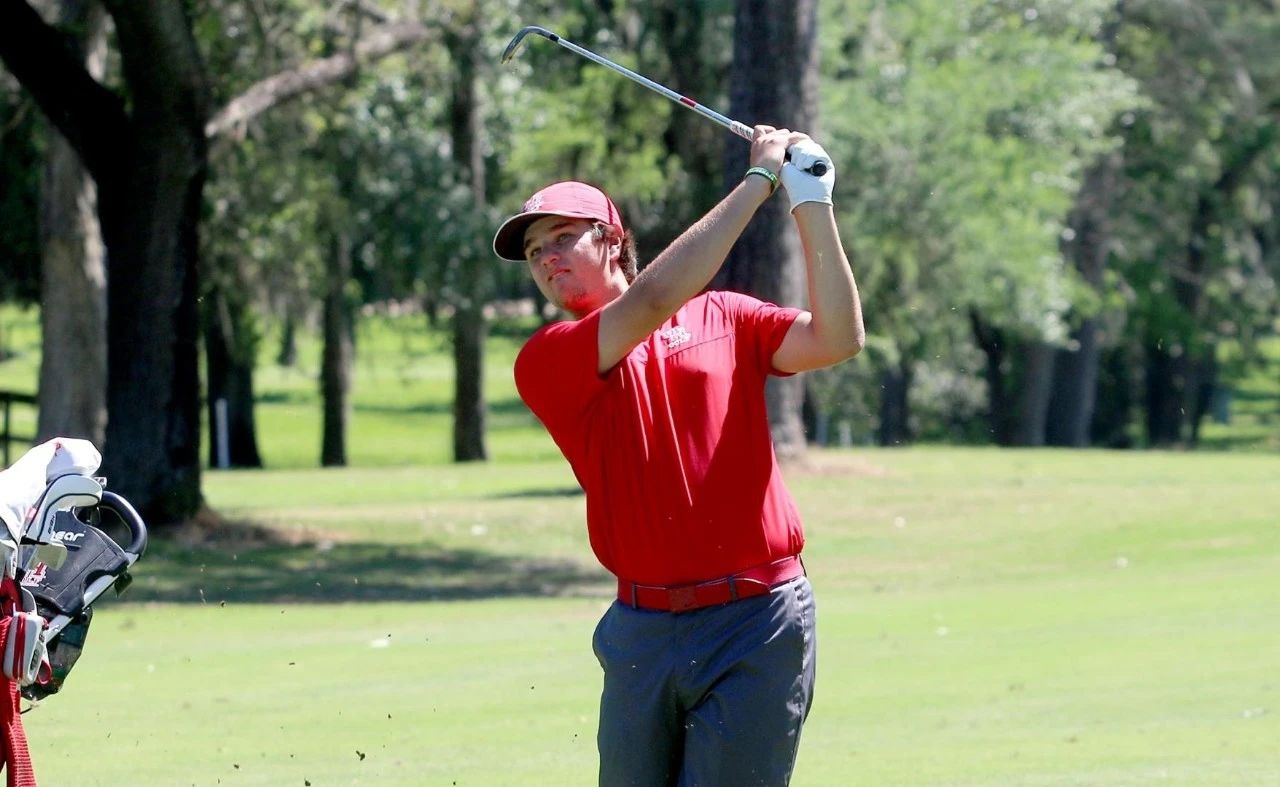 如何才能进入美国大学高尔夫队,美国大学高尔夫男子校队排名2024