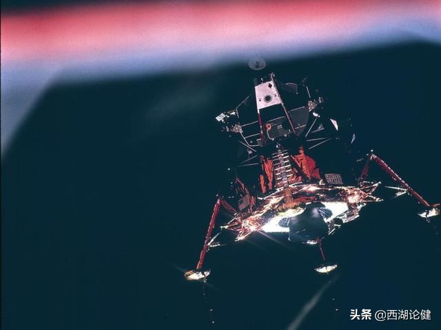 阿姆斯特朗登月诡异事件,登月第一人阿姆斯特朗真实记录