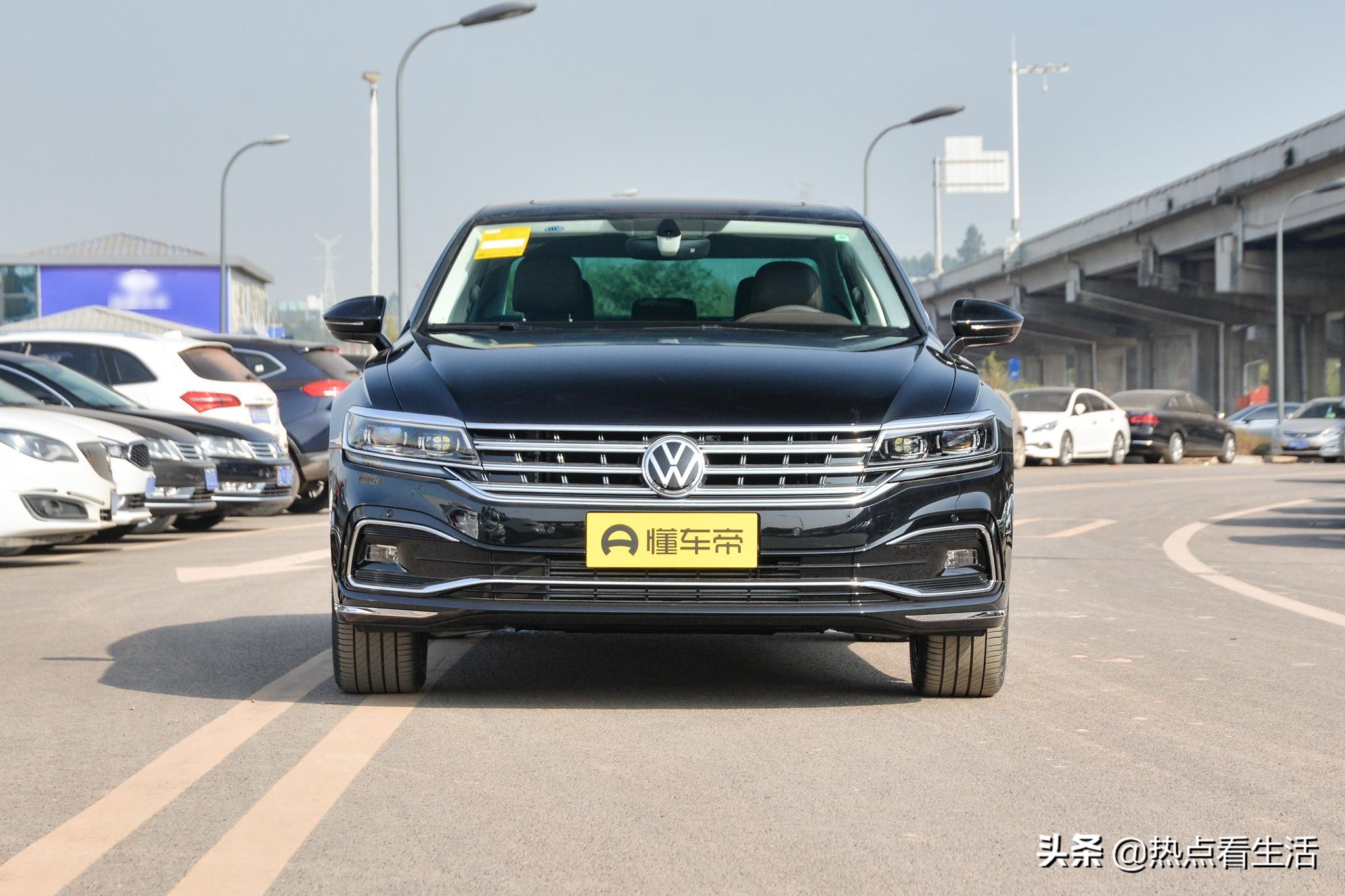 大众辉昂的优点和缺点,二手车辉昂建议买吗有什么缺点