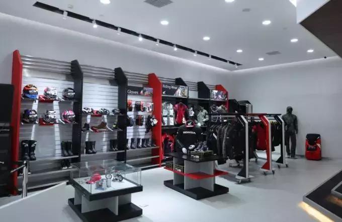 本田金翼2020款,2023款本田金翼1800落地价多少