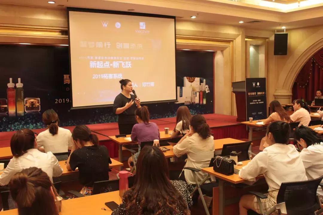 鑱氭ⅵ鍓嶈鑺傜洰,鑱氭ⅵ鍓嶈