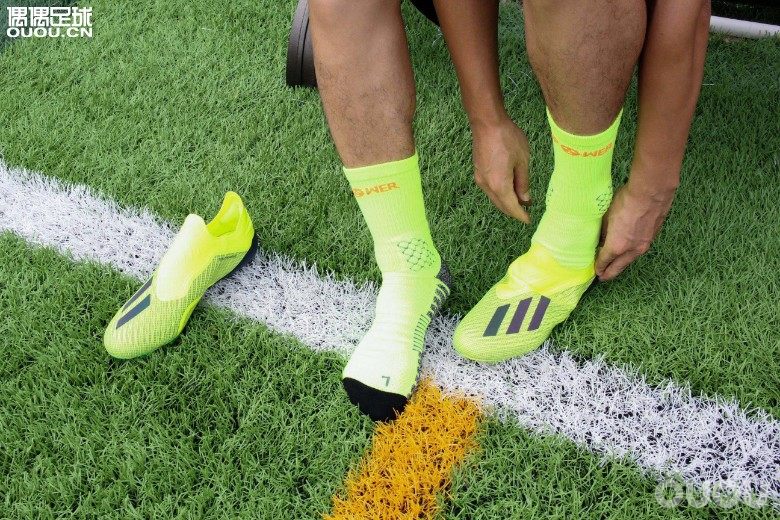 f50阿迪达斯运动鞋,阿迪达斯f50fy高端测评