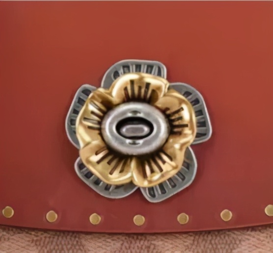 蔻驰哪款包适合女生,蔻驰的包包哪款好看