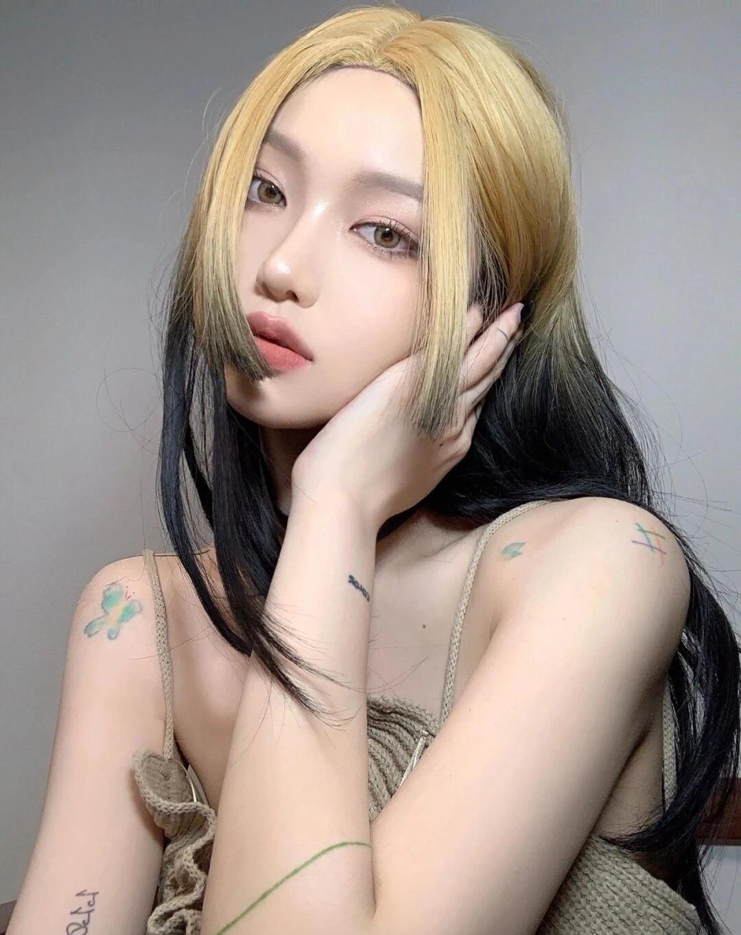 换了一个显脸大的新发型,脸小发型女2021流行发型