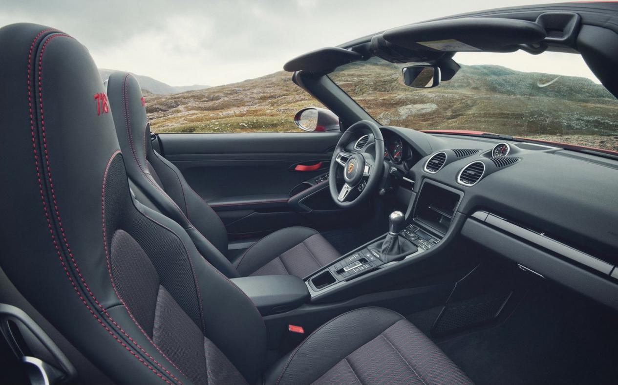 名媛从不孤单完整视频,名媛从不孤单完整版视频