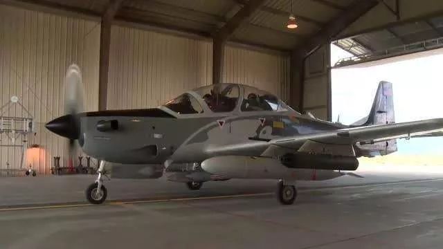 a-29超级巨嘴鸟螺旋桨攻击机,72架a-29超级巨嘴鸟螺旋桨攻击机