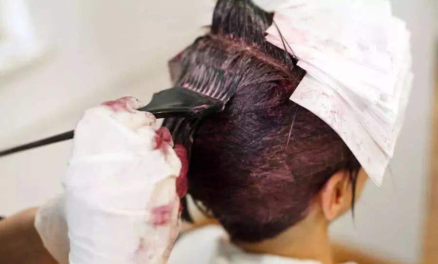 头发柔顺光泽的秀发日常怎样护理,头发太粗糙怎样让头发变得更顺