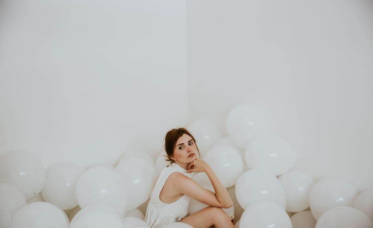 陈凯歌包贝尔谈代孕,陈凯歌宝贝儿被批