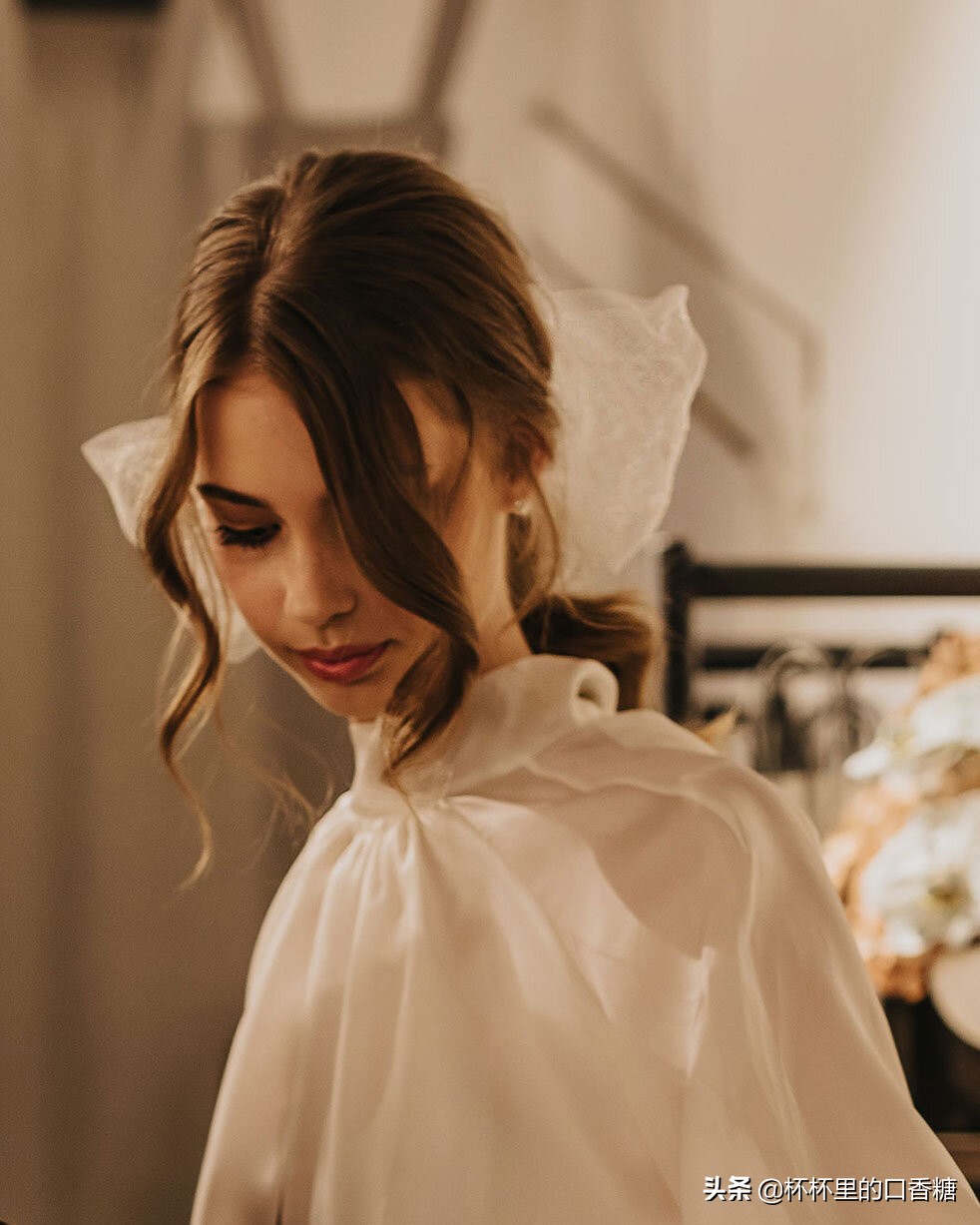 浪漫唯美顶上装饰，让澳头饰品牌ChristieMillinery伴你走向幸福