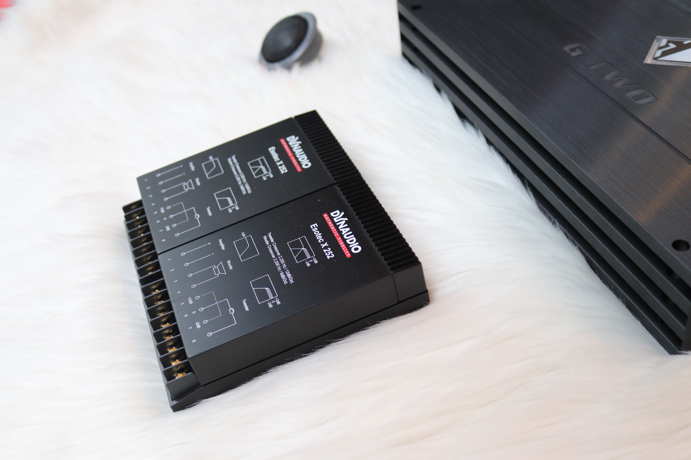 保时捷卡曼汽车音响如何改装呢?简单的音响改装不简单的效果体验