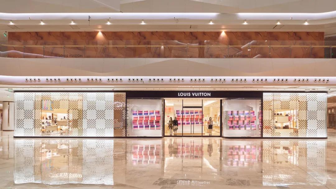 武汉恒隆广场奢侈品牌,武汉恒隆广场算顶级广场吗