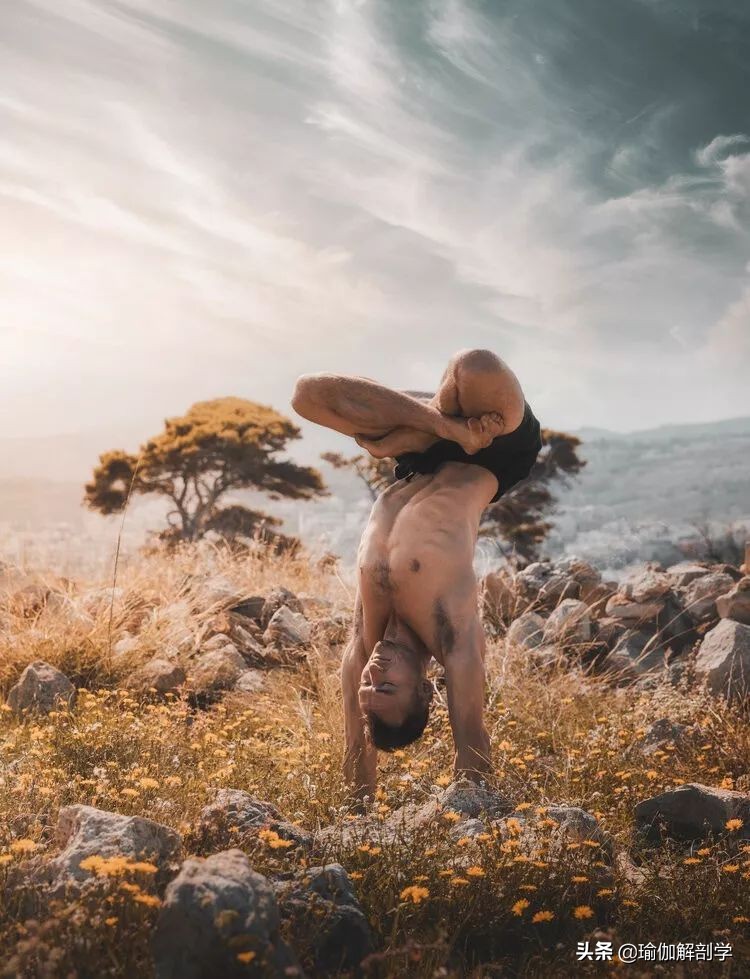 当瑜伽遇上摄影,男摄影师和瑜伽