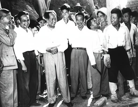 毛主席上交印尼侨胞送30公斤燕窝，10年后被取回，没敢让主席知道