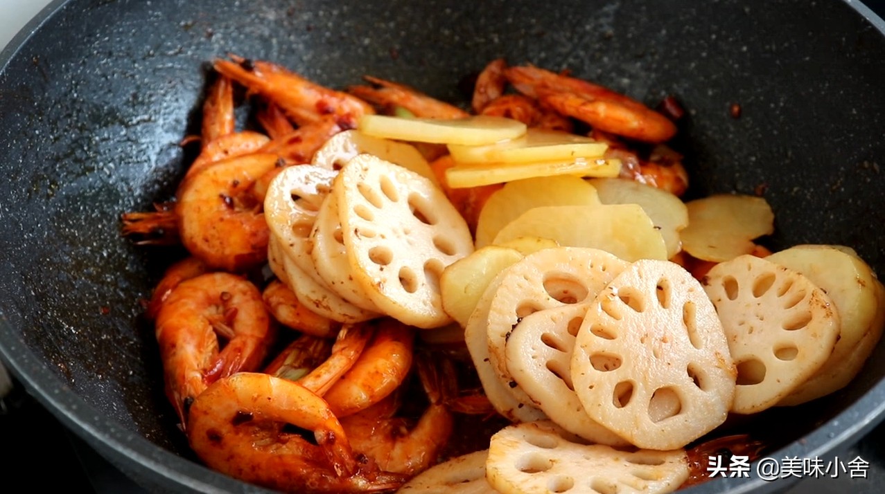 用麻辣小龙虾调料怎么做干锅虾,麻辣干锅虾和土豆的做法大全