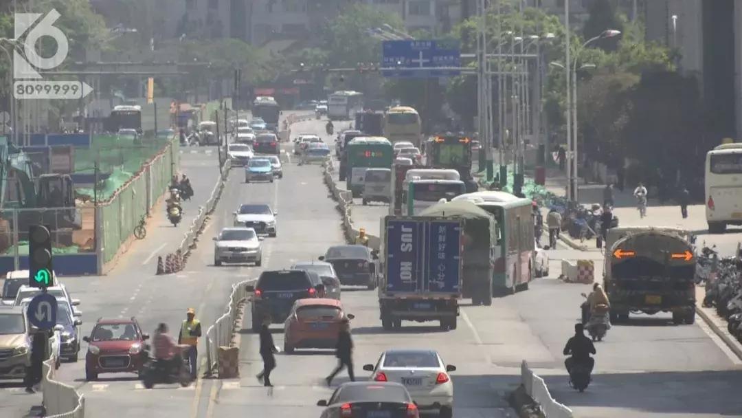 调整路口红绿灯的通告,禁止左右转的路口左转了怎么处罚