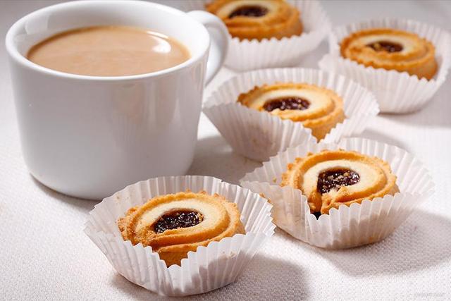 买零食踩过的“雷”，5种又贵又难吃的零食，颜值高却腻人