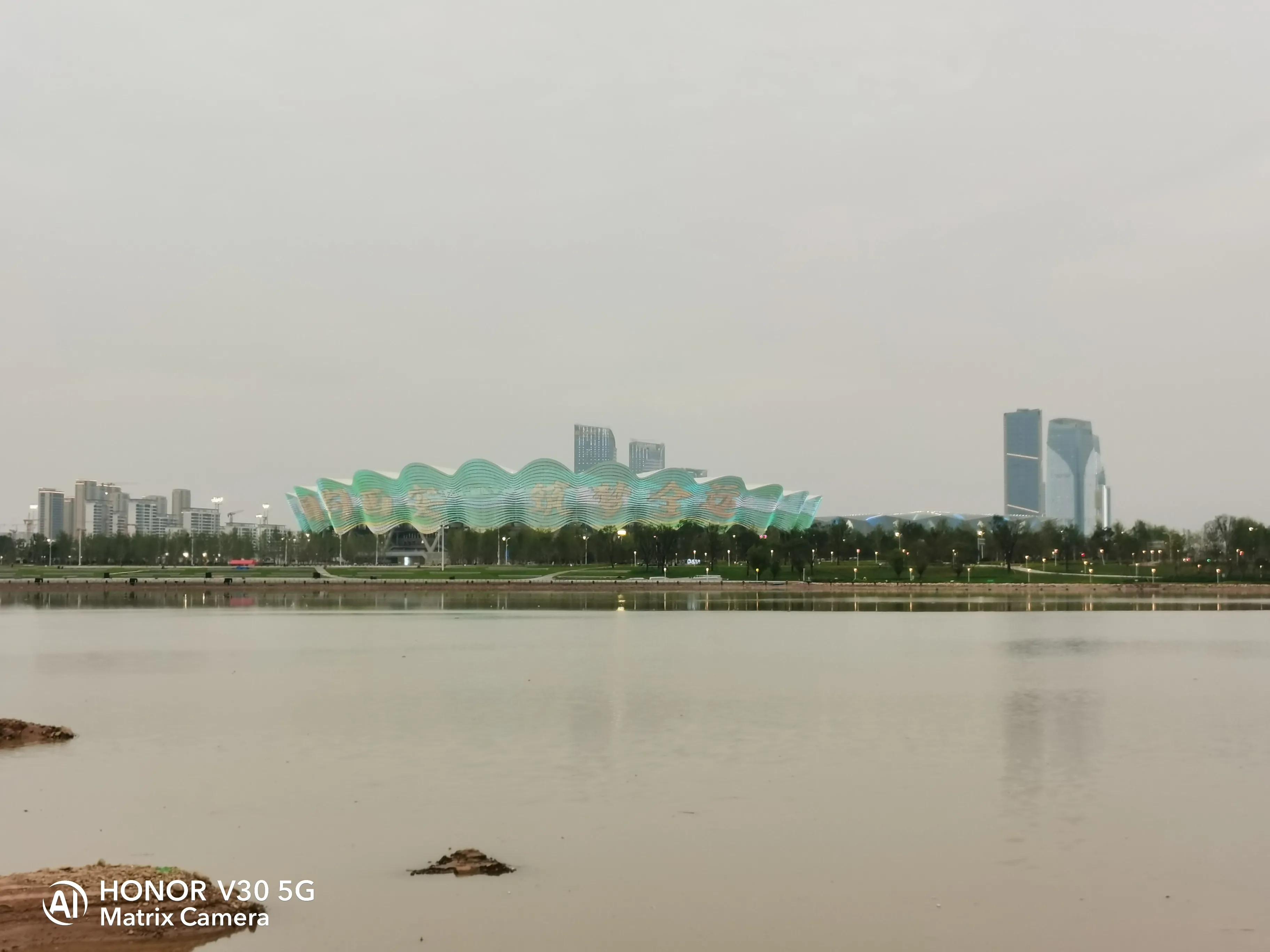 房车游湛江海东奥体中心,奥体中心附近一日游攻略