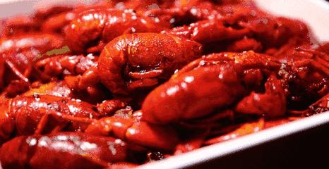 凌晨5点从尼罗河空运到昆明的小龙吓店,居然在卖ysl口红,只要28