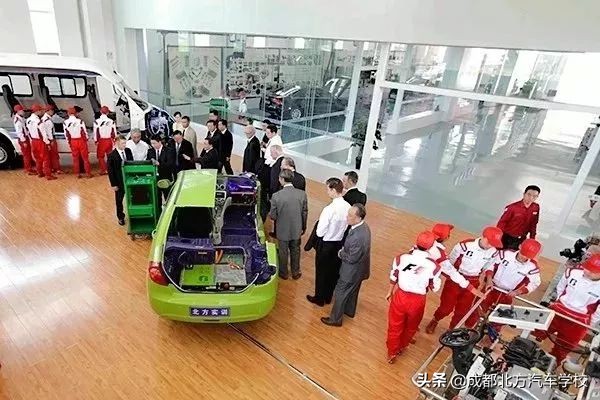 成都专业汽车学校招生,成都北方汽车学校