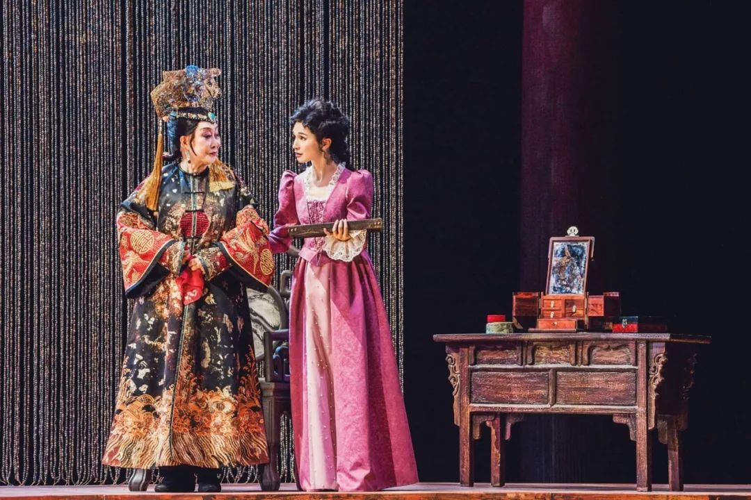 西方最受尊敬的华人女神，一生甘为他人做嫁衣，93岁依然少女