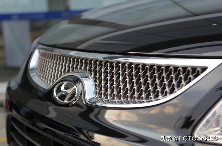 现代维拉克斯3.8LV6四驱实拍，现代首款高档SUV，售价43.98万