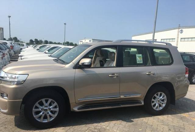 兰德酷路泽4000介绍一下,丰田兰德酷路泽4000和4600的区别