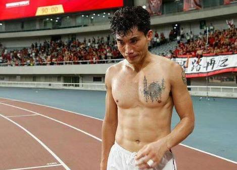 中国足球运动员肌肉,国足朱婷肌肉