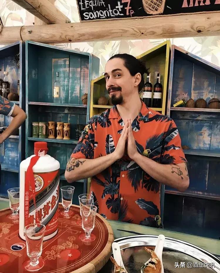 “世界白酒日”风靡全球，茅台引领白酒潮流