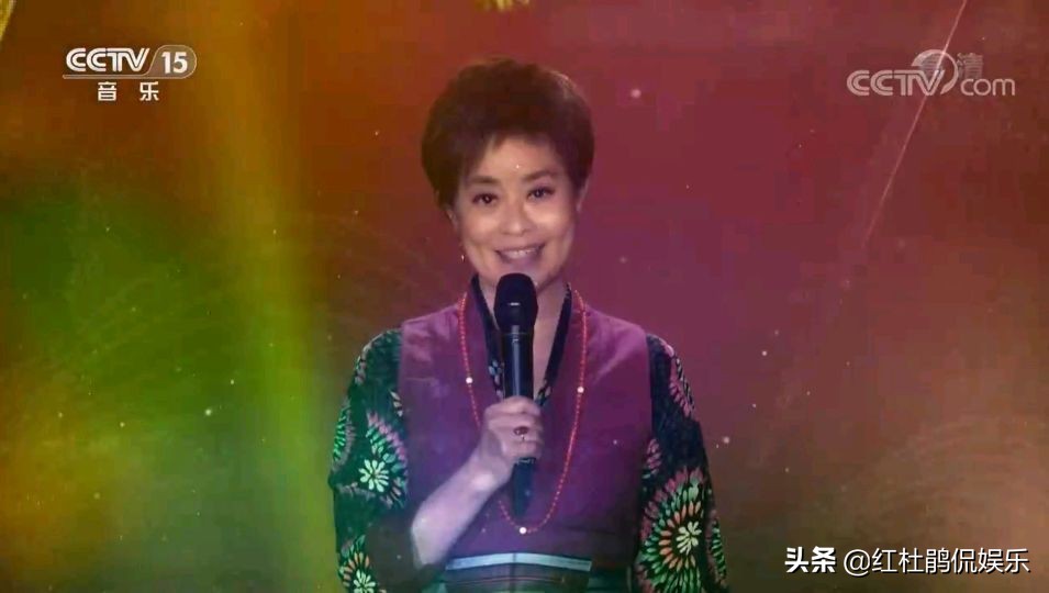 综艺节目歌声中的中国,中国新歌声节目主持人