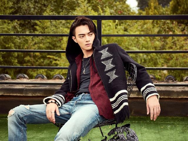 许凯穿搭牛仔外套,许凯服装搭配