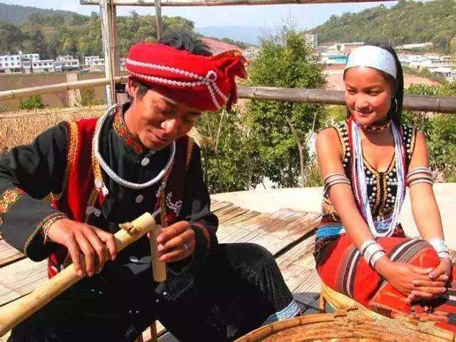 少数民族喝酒礼俗,有趣的少数民族饮酒