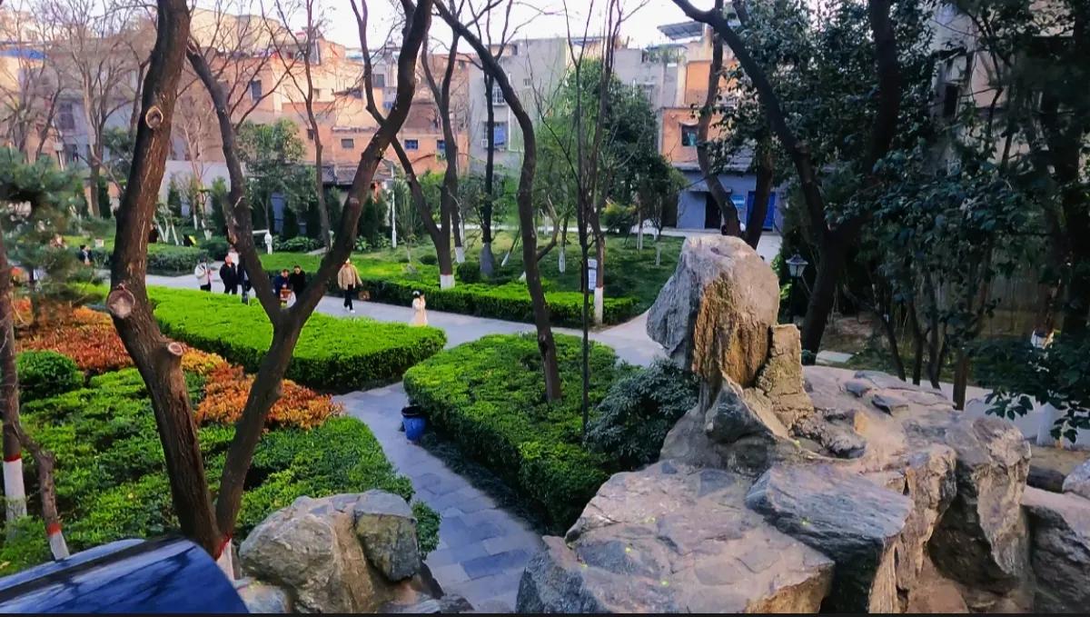 西安莲湖公园要门票吗,西安莲湖公园历史