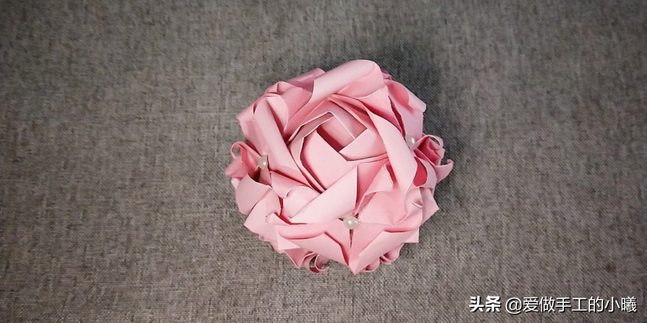 折纸玫瑰花简单易学图片,卷心玫瑰花折纸教程图解