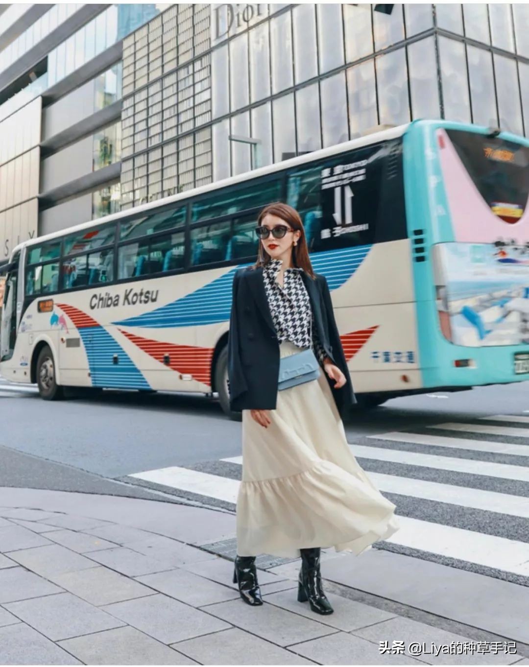 “打*裤底**”怎么穿才不土？记住这4点