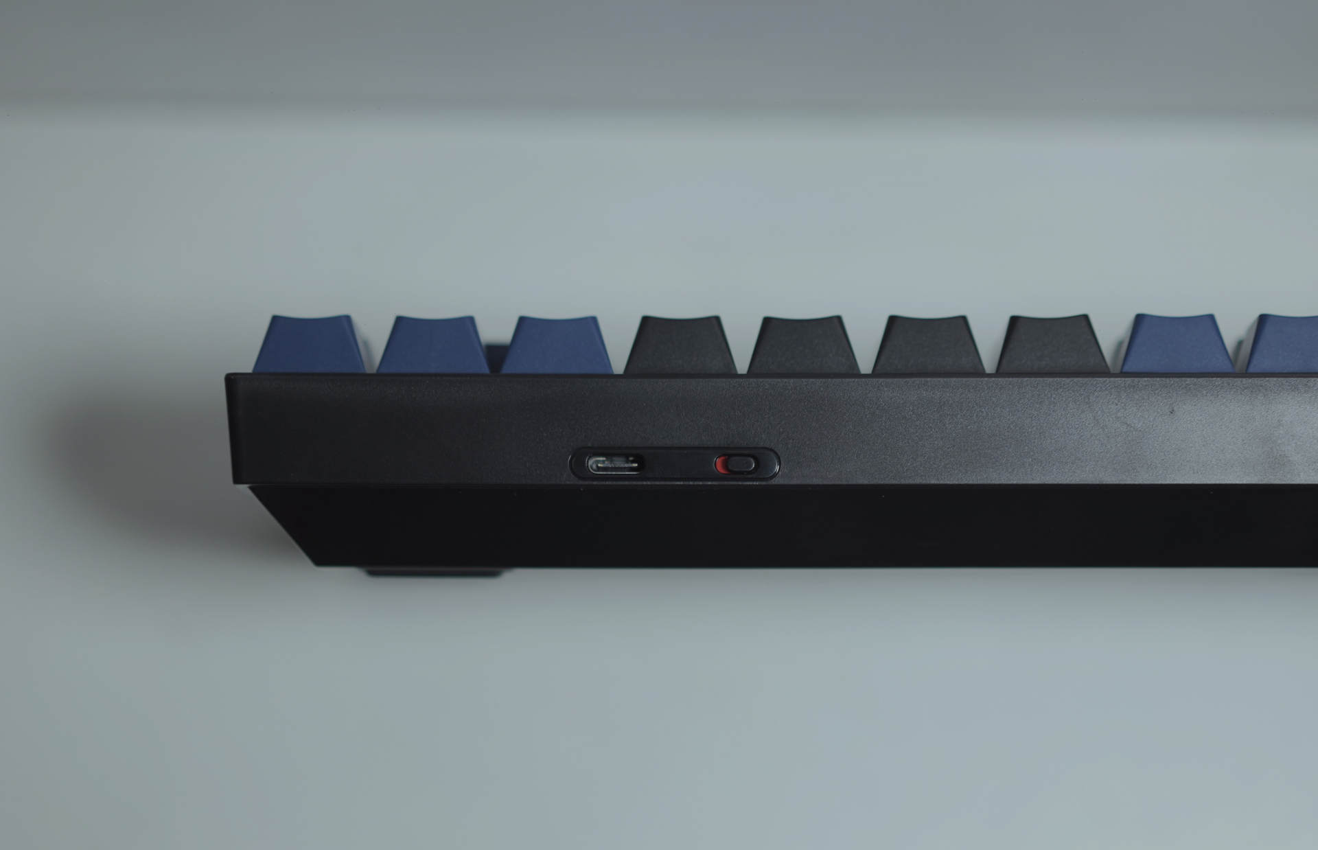 键盘入门到旗舰,新贵gm840pro开箱