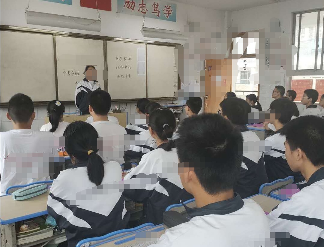 正能量作文有三种思路，女孩的作文与有无正能量无关，与表达有关