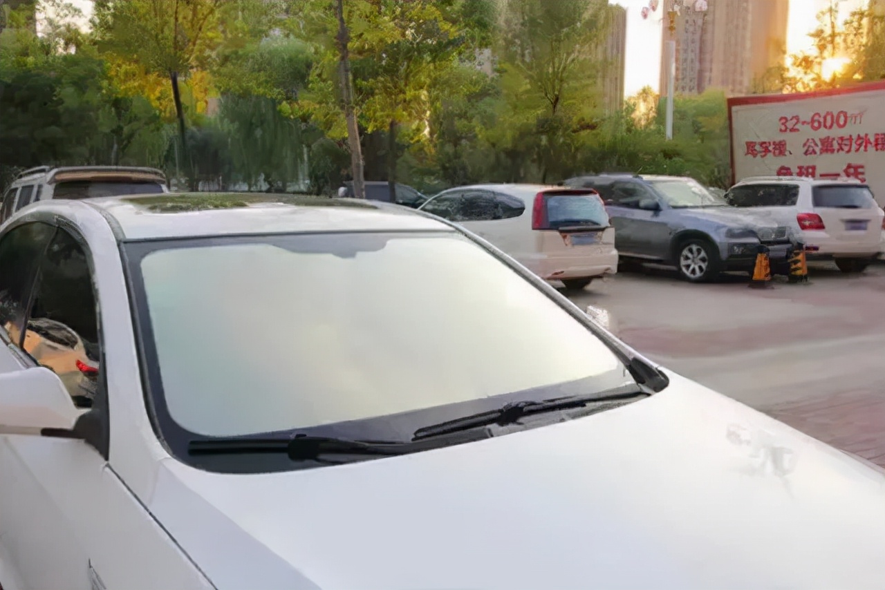 为什么都说4S店送的车膜不能要？贴了车膜的二手车怎么检查？