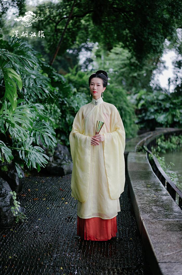 这几款制作汉服时常用的面料以及它们的优缺点，你都知道吗？