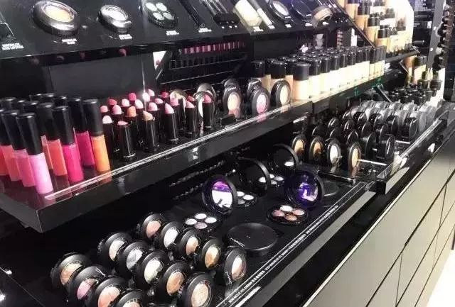 香港打卡暴走攻略,香港购物路线攻略2018