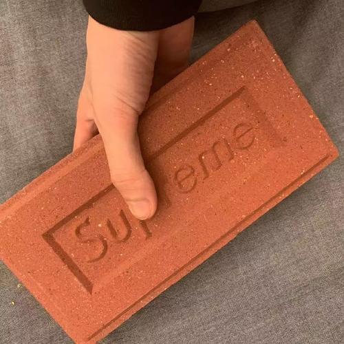 supreme联名车型,supreme联名车多少钱