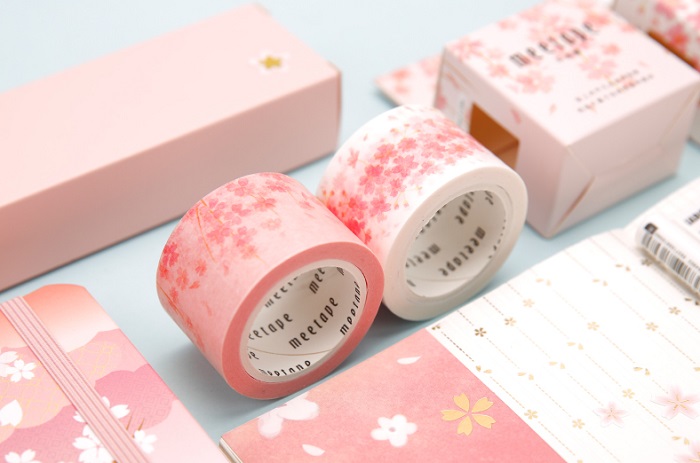 看不到武汉的樱花，可以看看各品牌的樱花限定款