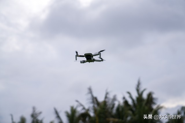 大疆御mavicmini无人机价格,大疆御mavic2无人机评测
